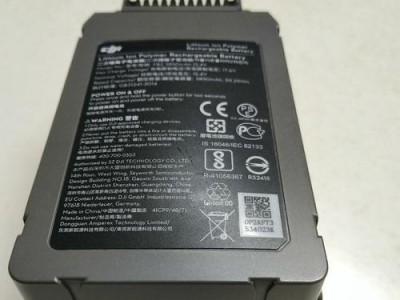大疆御铂金电池，航拍利器（高容量可靠电池，为航拍带来持久动力）