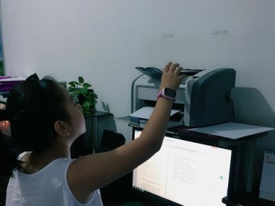 记者如何提高写稿能力（掌握关键技巧，成为优秀记者）