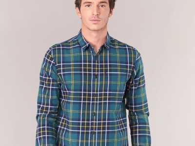 Bench的时尚衣服让你独具个性（流行趋势中的Bench魅力，个性化与舒适并存）