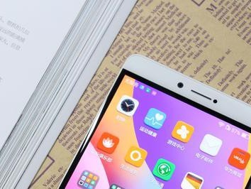 荣耀Note8版（性能出众，细节精致，助您成就工作与娱乐的完美平衡）