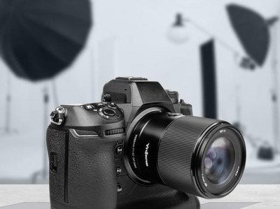 永诺镜头50mm的性能与特点剖析（探索永诺50mm镜头的优势和应用领域）